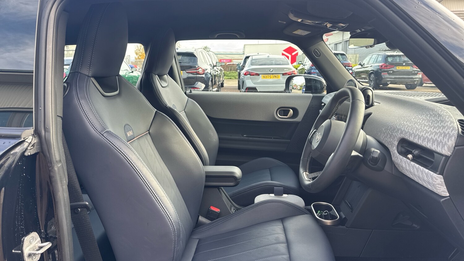 Used MINI Cooper 2024 for sale - 76384915: Photo 11