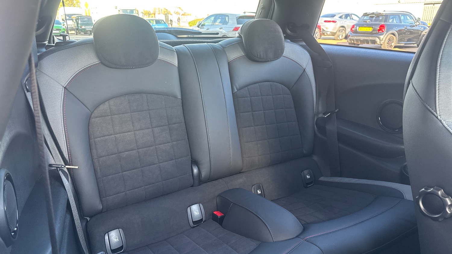 Used MINI Hatch 2023 for sale - 76401918: Photo 12