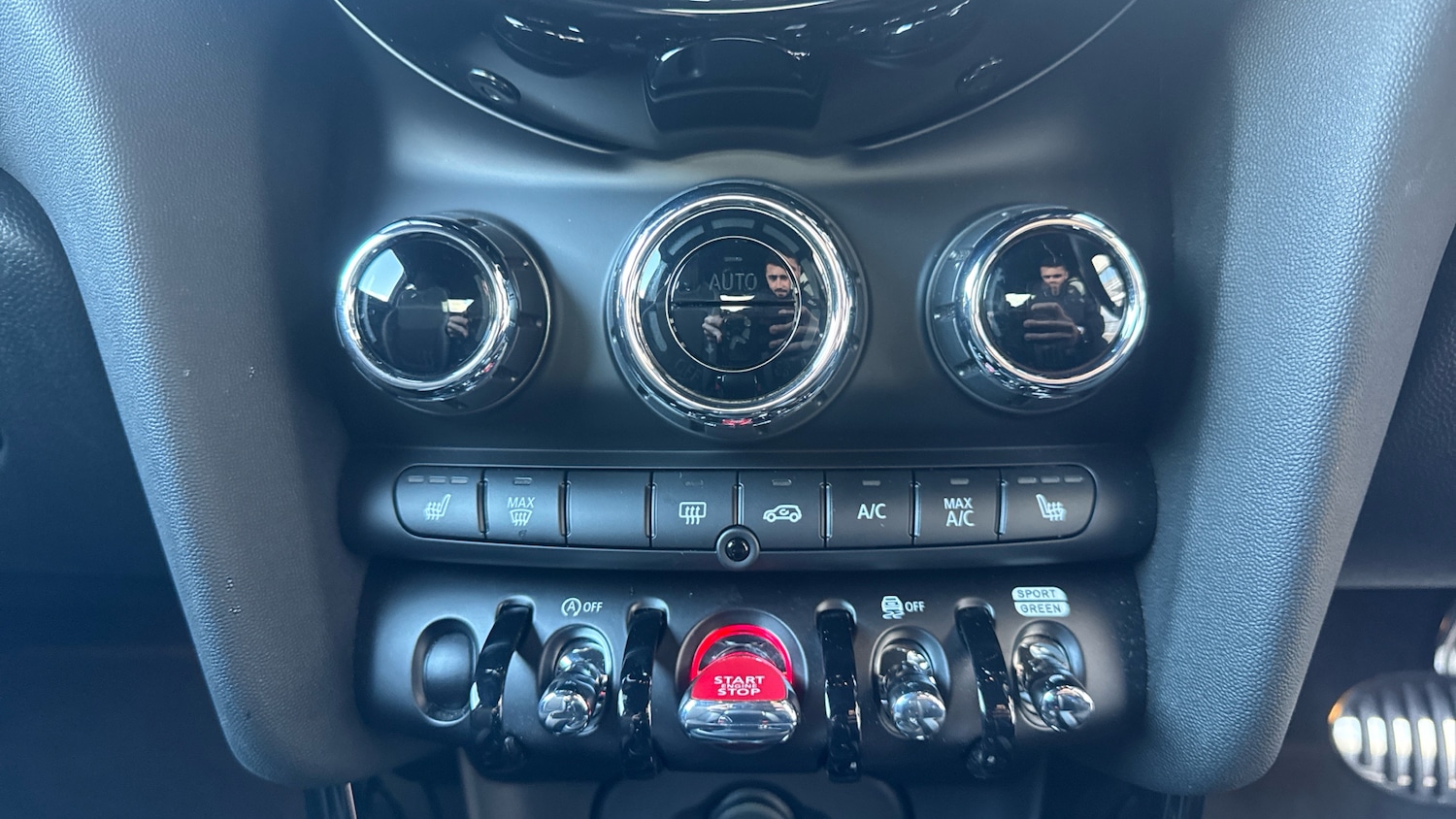 Used MINI Hatch 2023 for sale - 76401918: Photo 24