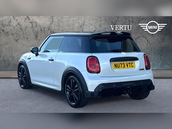 Used MINI Hatch 2023 for sale - 76401918: Photo