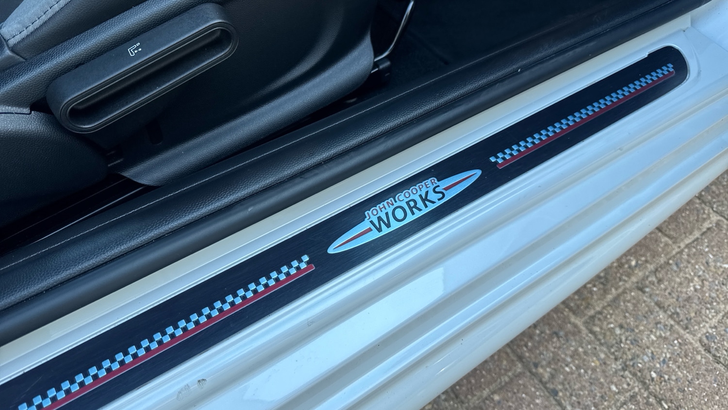 Used MINI Hatch 2023 for sale - 76401918: Photo 31