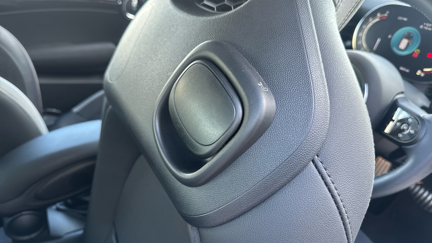 Used MINI Hatch 2023 for sale - 76401918: Photo 35