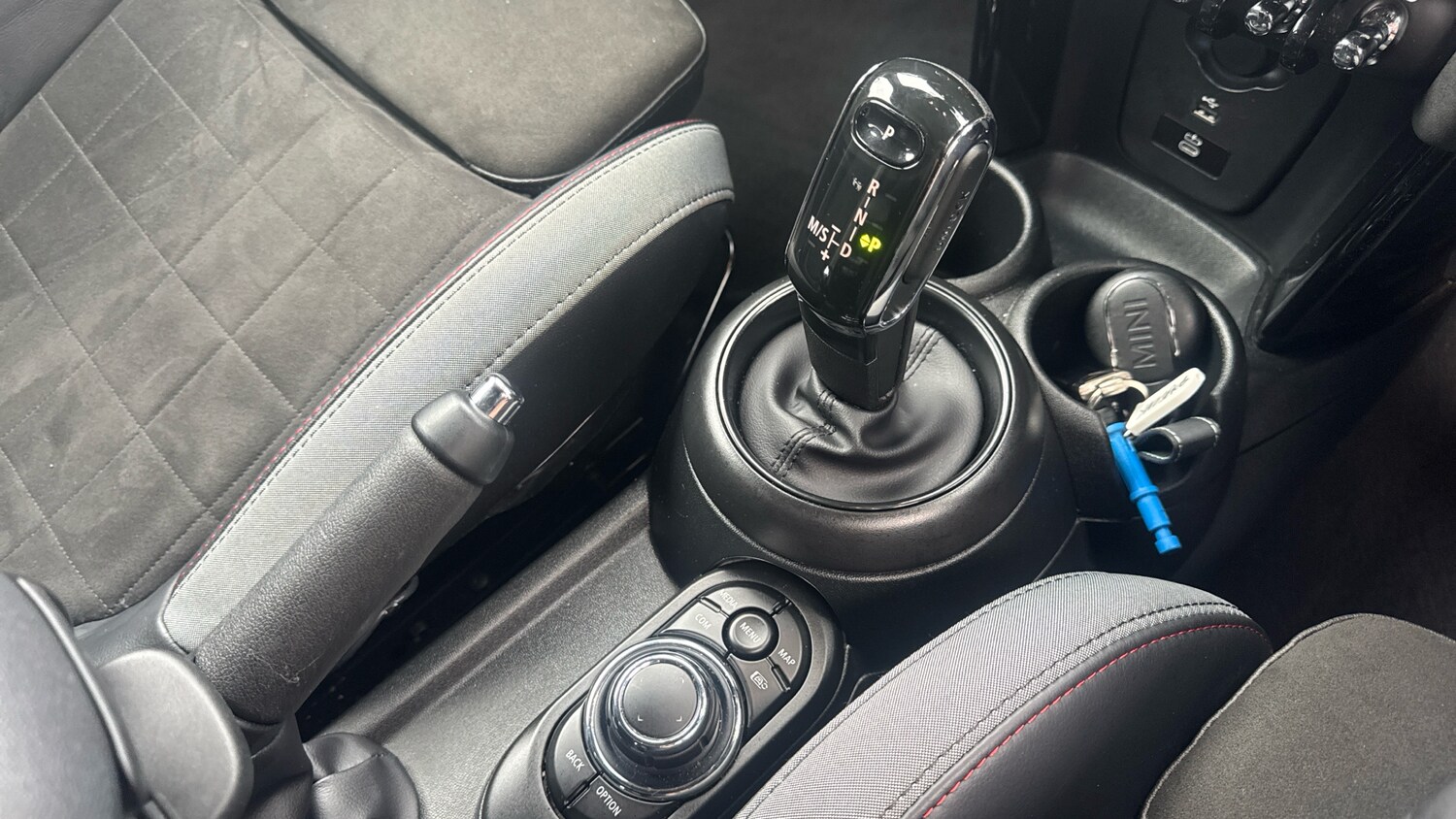 Used MINI Hatch 2024 for sale - 77501184: Photo 10