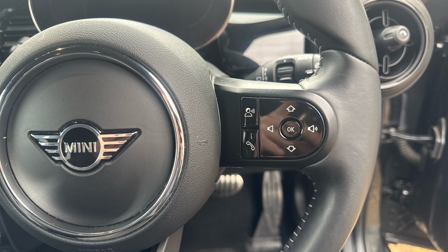 Used MINI Hatch 2024 for sale - 77501184: Photo 18