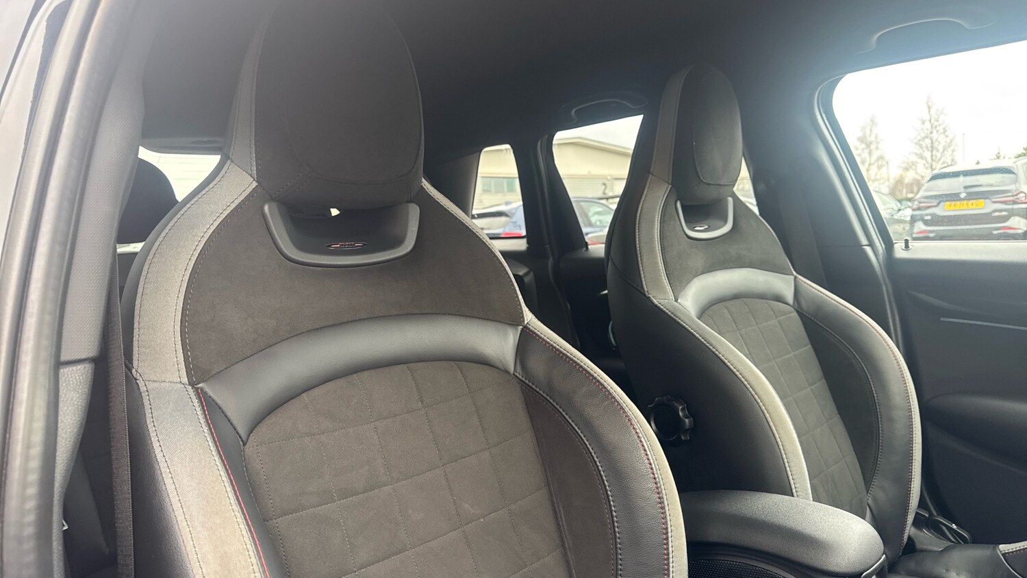 Used MINI Hatch 2024 for sale - 77501184: Photo 31