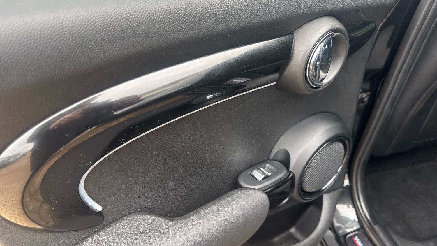 Used MINI Hatch 2024 for sale - 77501184: Photo 33