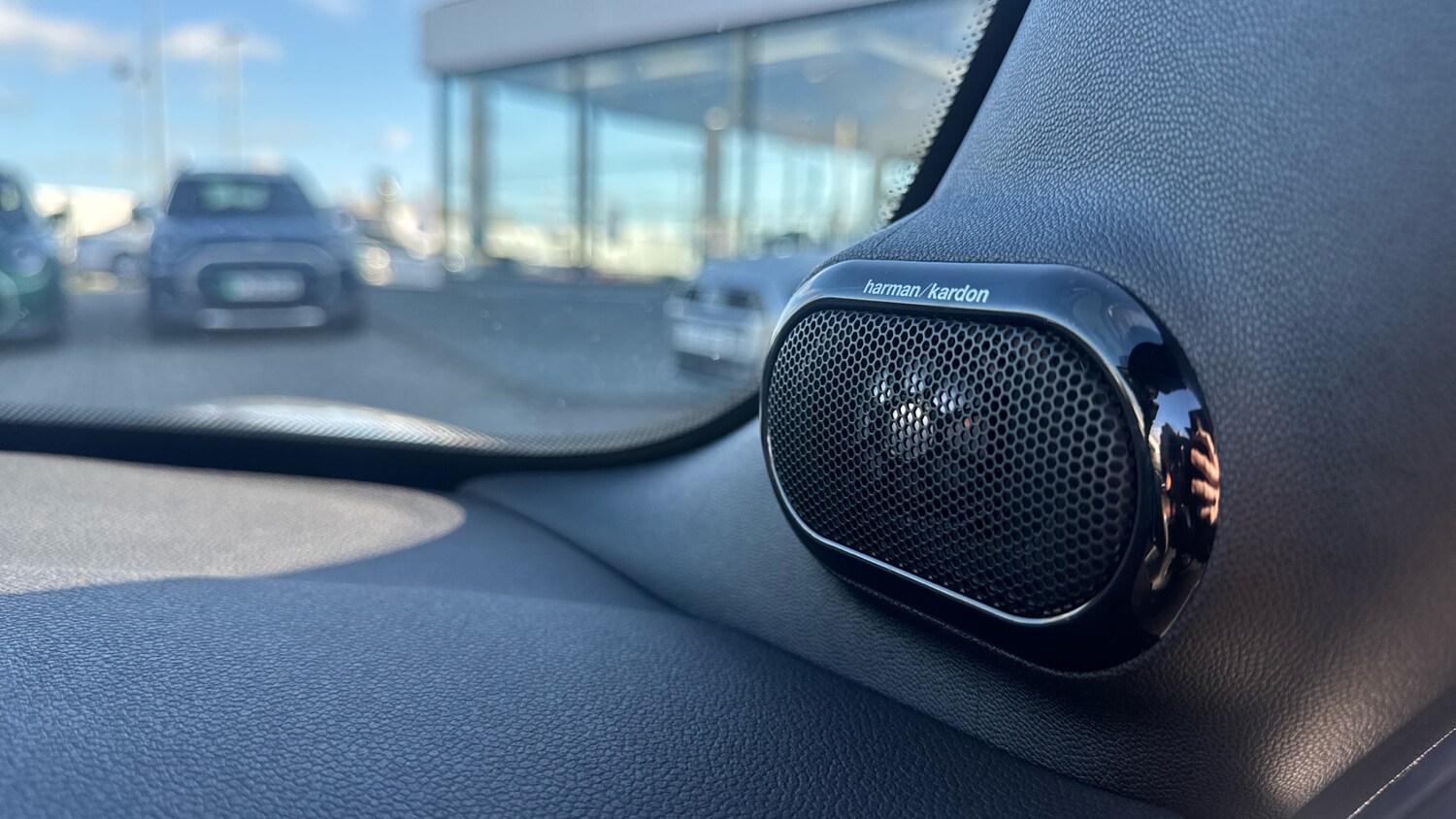 Used MINI Convertible 2023 for sale - 77817887: Photo 31