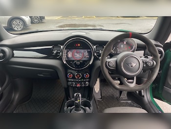 Used MINI Hatch 2023 for sale - 77789058: Photo