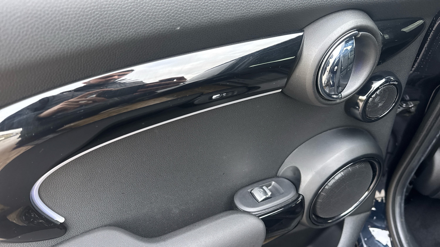 Used MINI Hatch 2022 for sale - 77159099: Photo 32