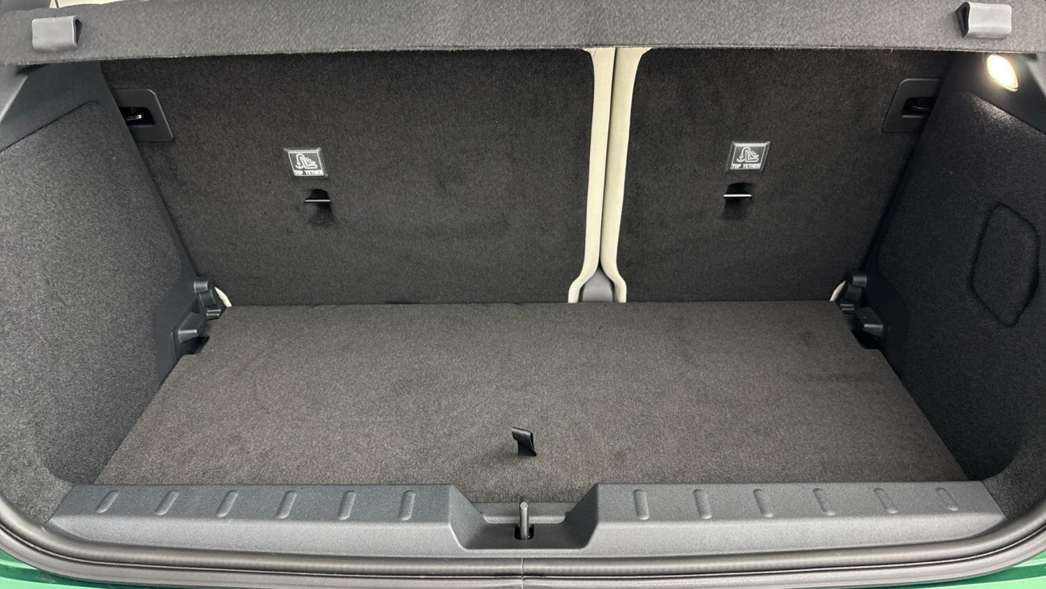 2024 MINI Cooper 135kW E Exclusive 41kWh 3dr Auto Electric Hatchback Hatchback E - Picture 13 of 24