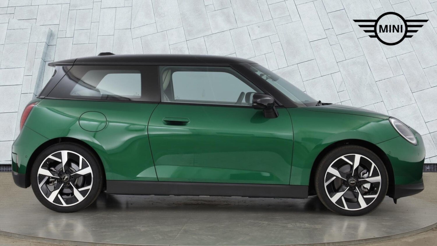 2024 MINI Cooper 135kW E Exclusive 41kWh 3dr Auto Electric Hatchback Hatchback E - Picture 3 of 24