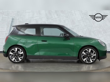 Used MINI Cooper 2024 for sale - 75358391: Photo