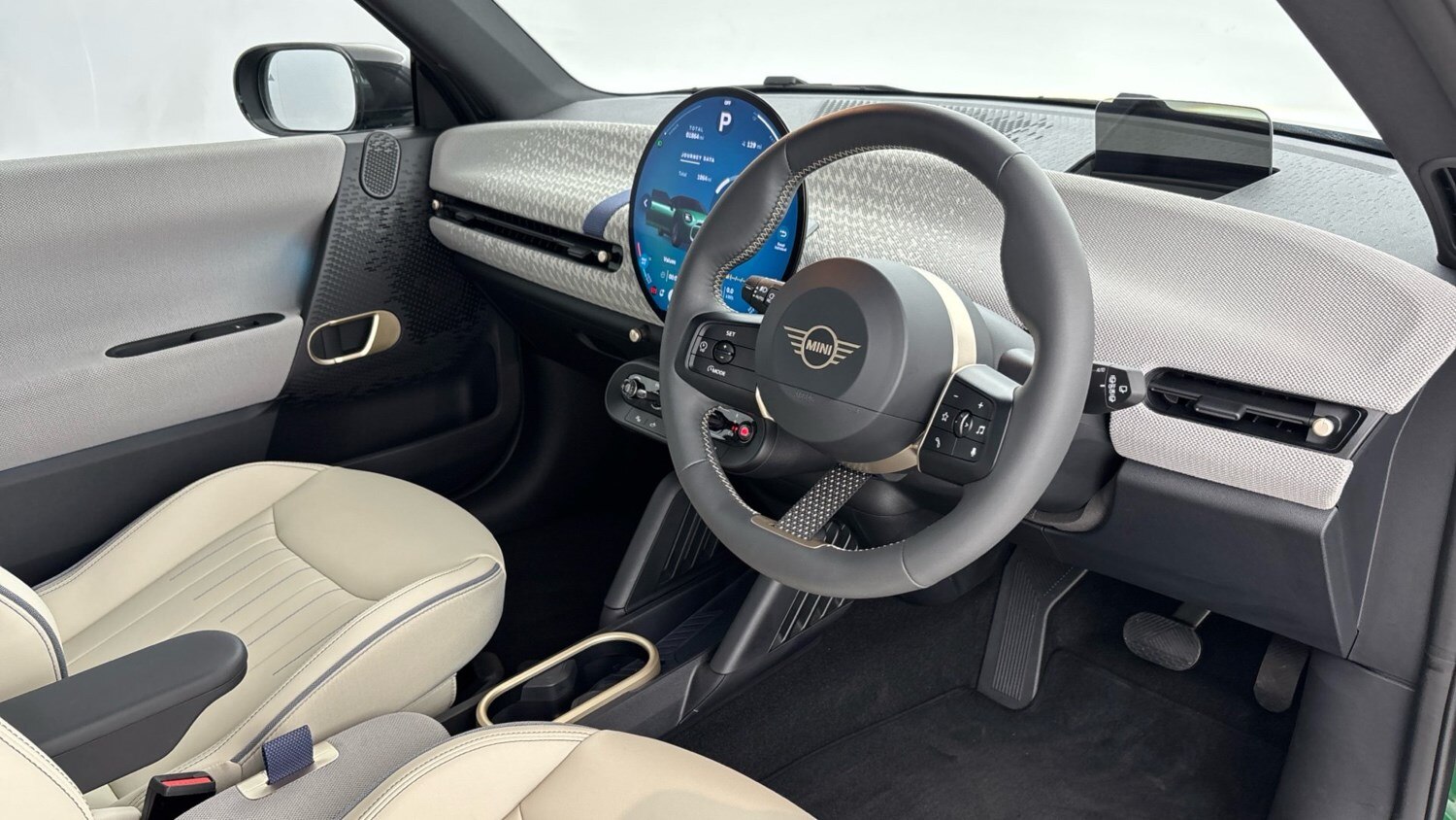 2024 MINI Cooper 135kW E Exclusive 41kWh 3dr Auto Electric Hatchback Hatchback E - Picture 6 of 24