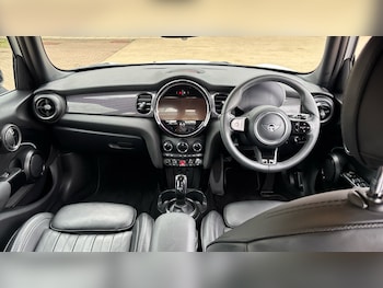 Used MINI Hatch 2023 for sale - 78810507: Photo