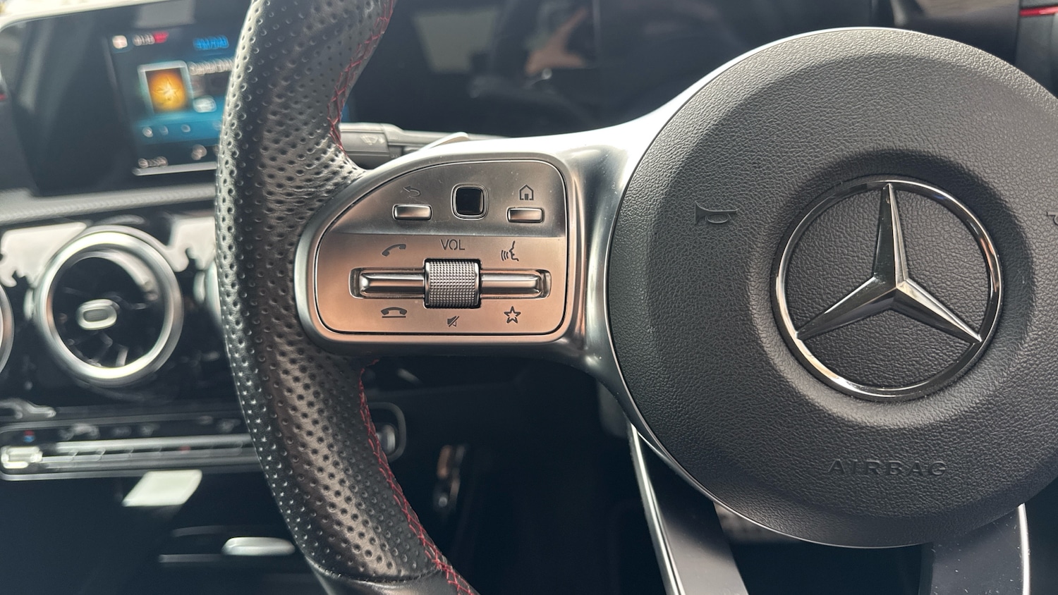 Used Mercedes-Benz A-Class 2019 for sale - 76391626: Photo 17