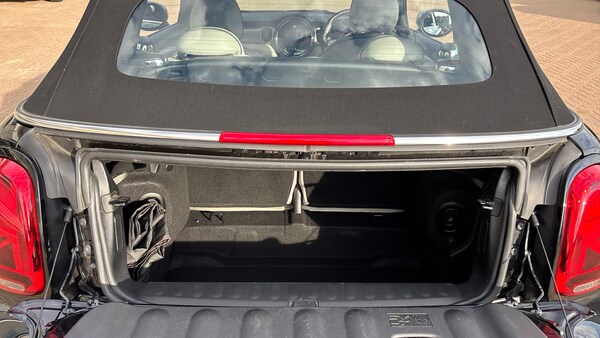 Used MINI Convertible 2024 for sale - 76222180: Photo 13