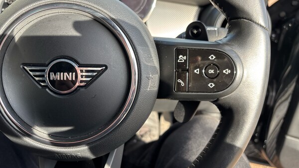 Used MINI Convertible 2024 for sale - 76222180: Photo 18