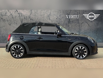 Used MINI Convertible 2024 for sale - 76222180: Photo 3