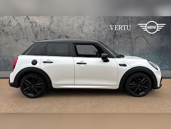 Used MINI Hatch 2023 for sale - 75870093: Photo