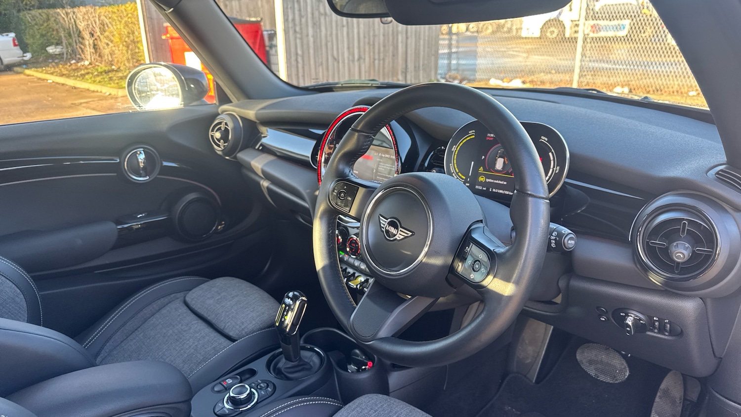 Used MINI Hatch 2022 for sale - 76903853: Photo 6