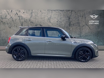 Used MINI Hatch 2019 for sale - 75821356: Photo