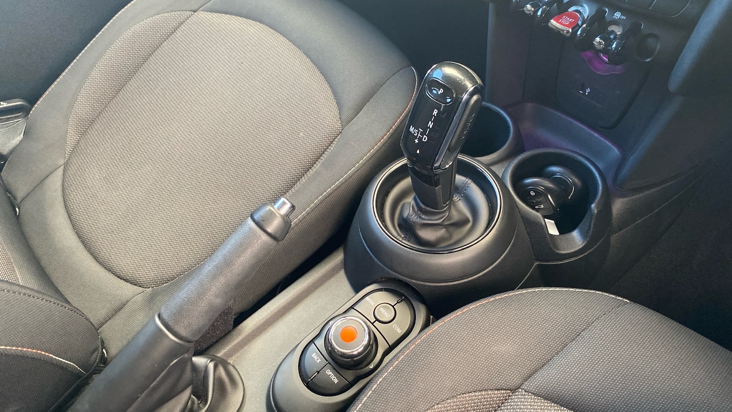 Used MINI Hatch 2019 for sale - 77035717: Photo 10