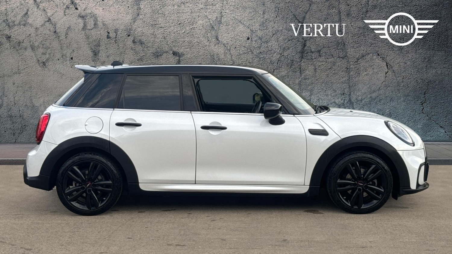 Used MINI Hatch 2023 for sale - 76853401: Photo 3