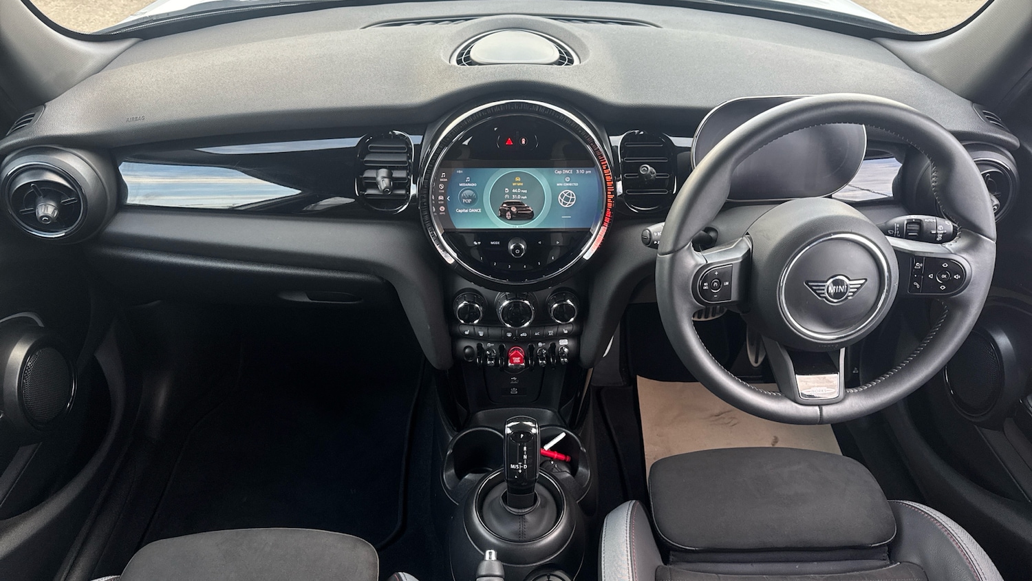 Used MINI Hatch 2023 for sale - 76853401: Photo 4