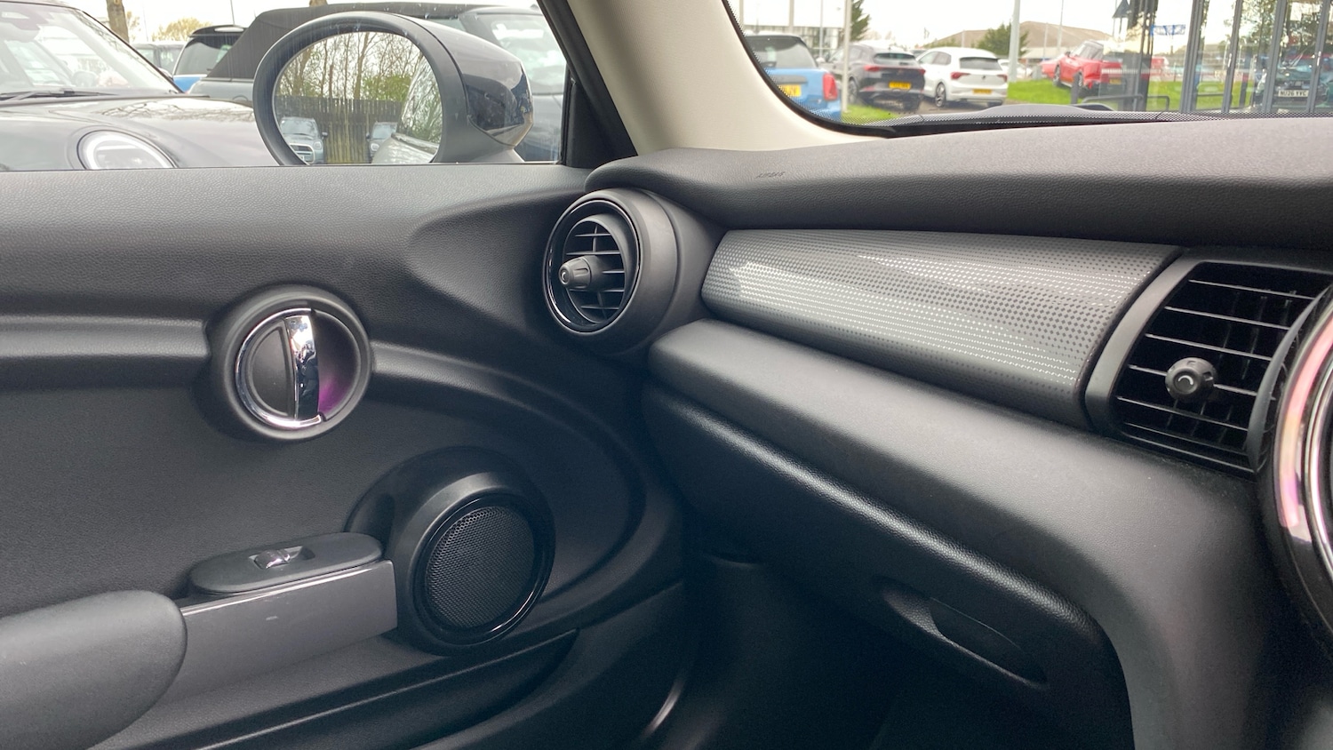 Used MINI Hatch 2020 for sale - 78106139: Photo 24