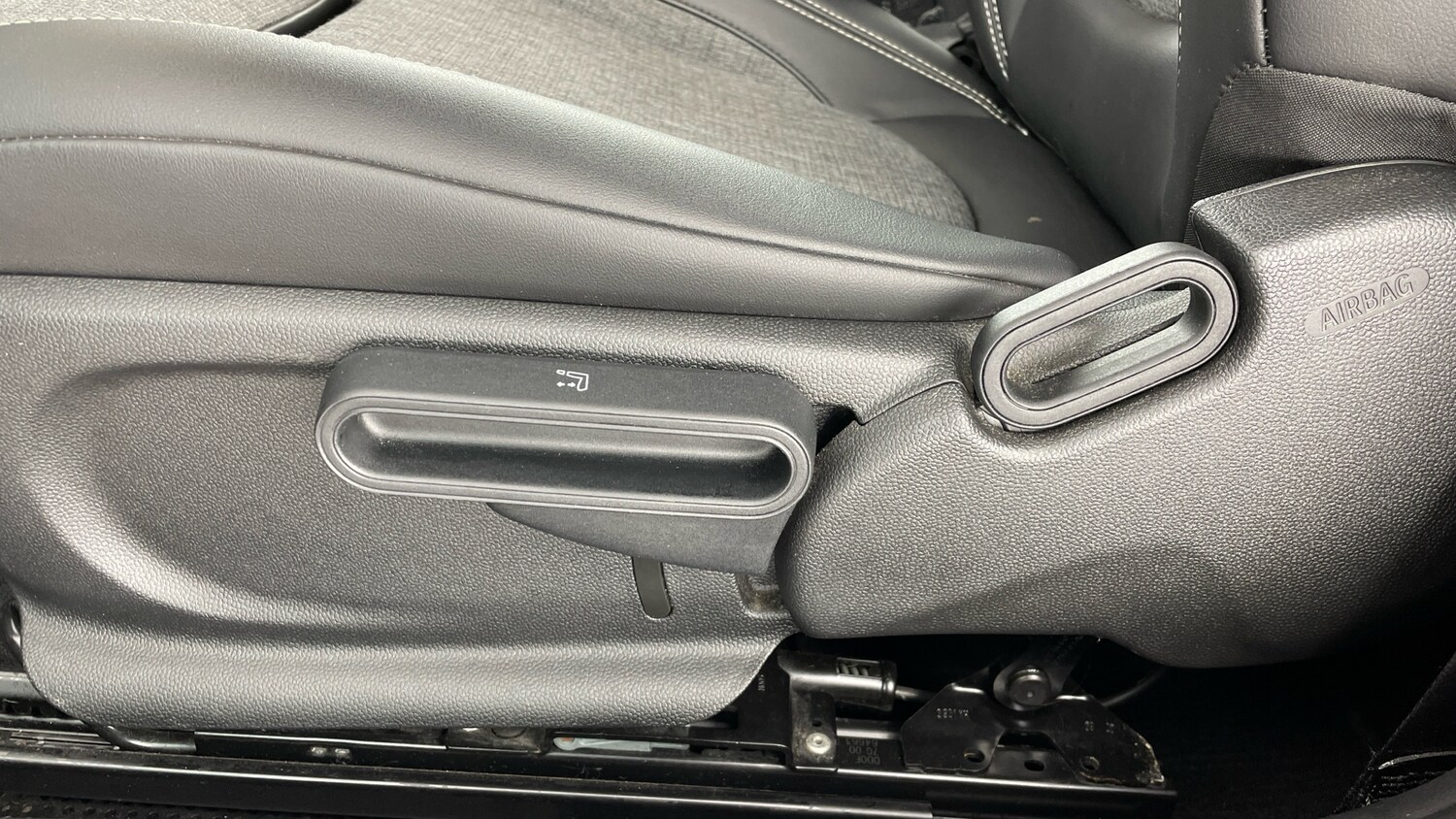 Used MINI Hatch 2021 for sale - 78012560: Photo 28