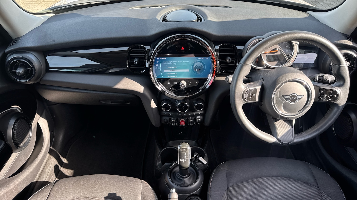 Used MINI Hatch 2022 for sale - 77945315: Photo 4