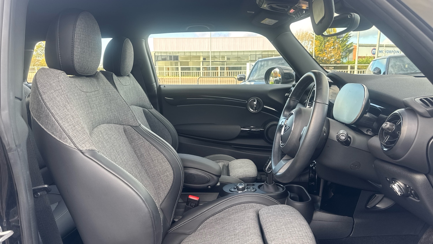 Used MINI Hatch 2022 for sale - 76412029: Photo 11