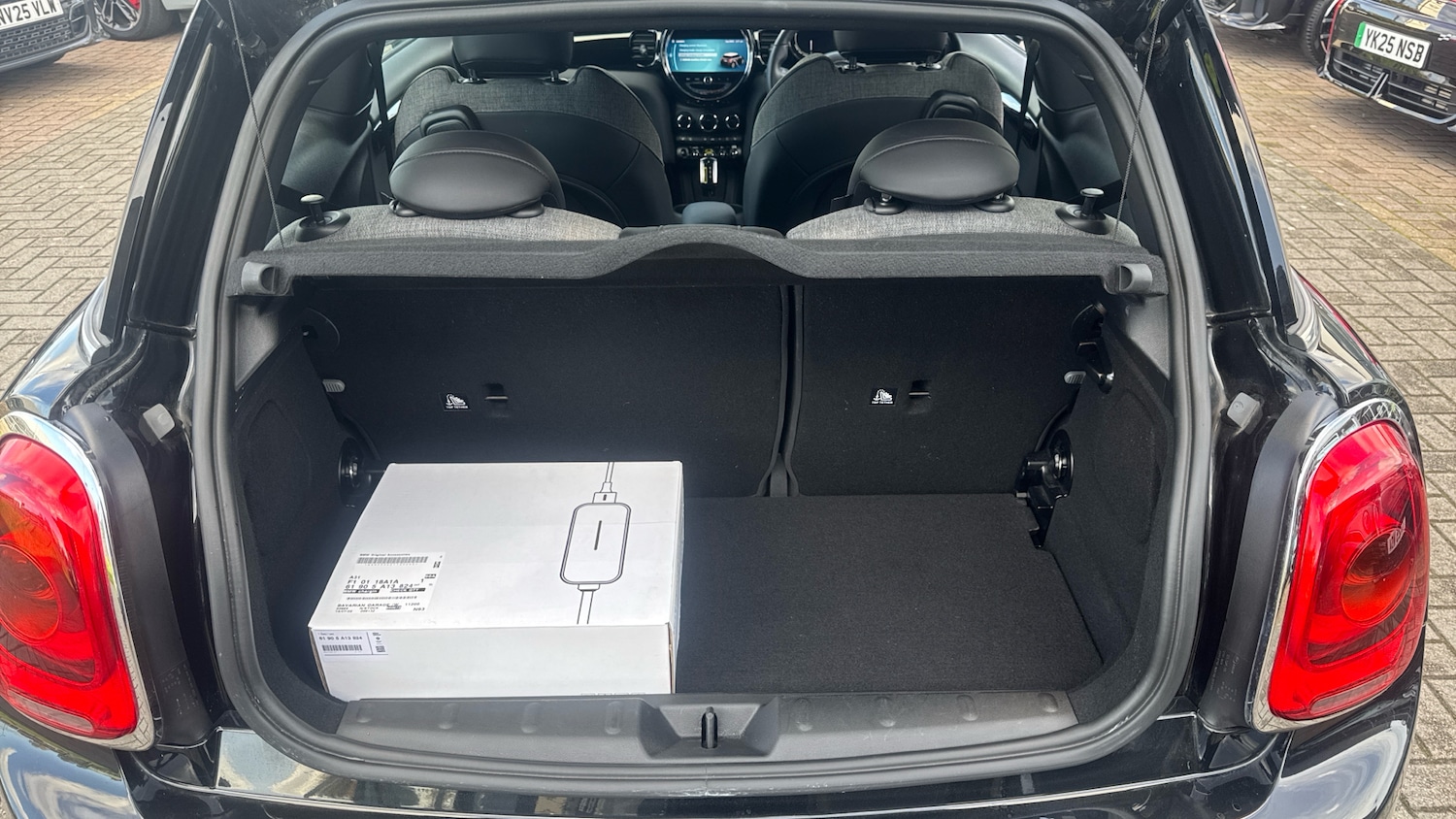 Used MINI Hatch 2022 for sale - 76412029: Photo 13