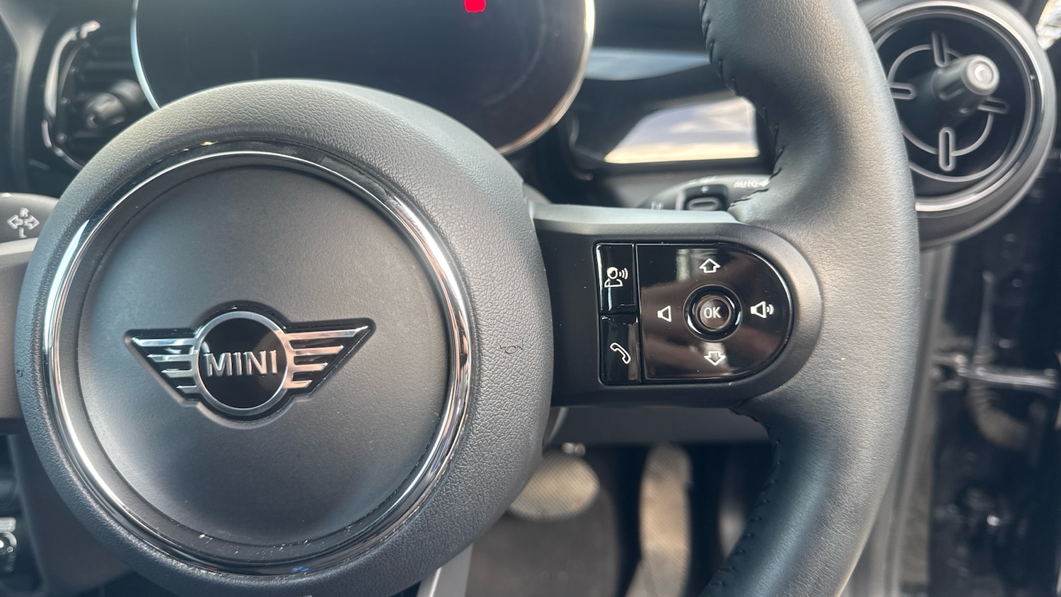 Used MINI Hatch 2022 for sale - 76412029: Photo 18