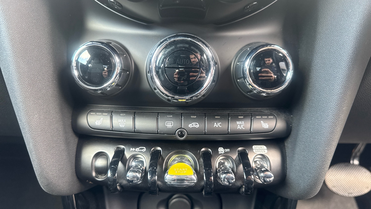 Used MINI Hatch 2022 for sale - 76412029: Photo 24