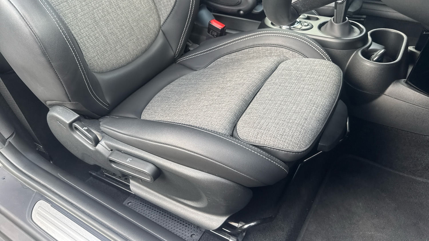 Used MINI Hatch 2022 for sale - 76412029: Photo 33