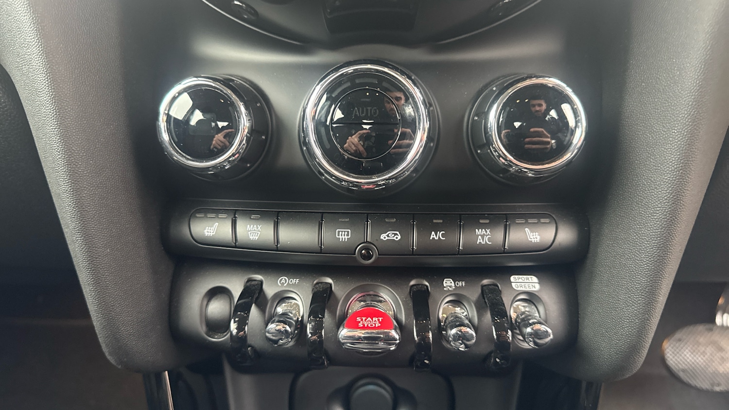 Used MINI Hatch 2023 for sale - 76984608: Photo 27