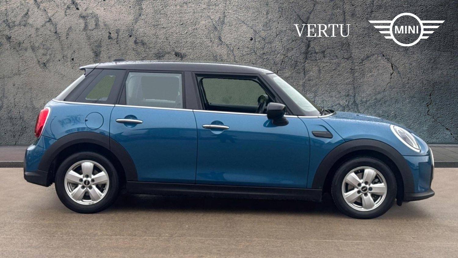 Used MINI Hatch 2023 for sale - 76984608: Photo 3