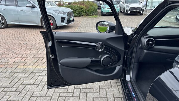 Used MINI Hatch 2022 for sale - 76205436: Photo 31