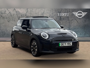 Used MINI Hatch 2021 for sale - 75724933: Photo