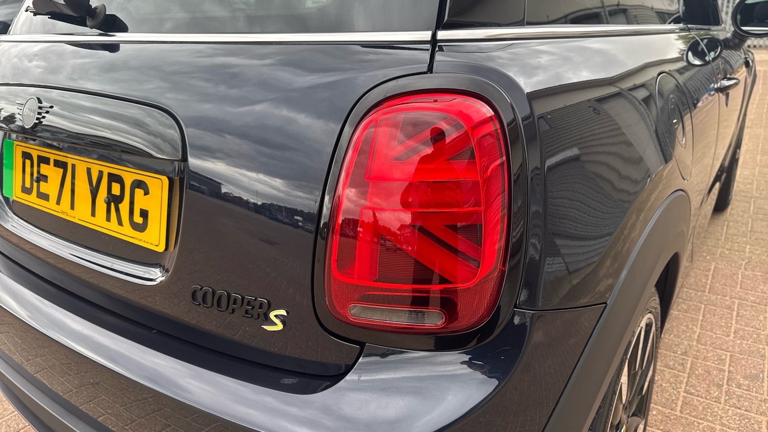 Vehicle 22