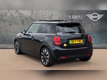 Used MINI Hatch 2021 for sale - 75724933: Photo