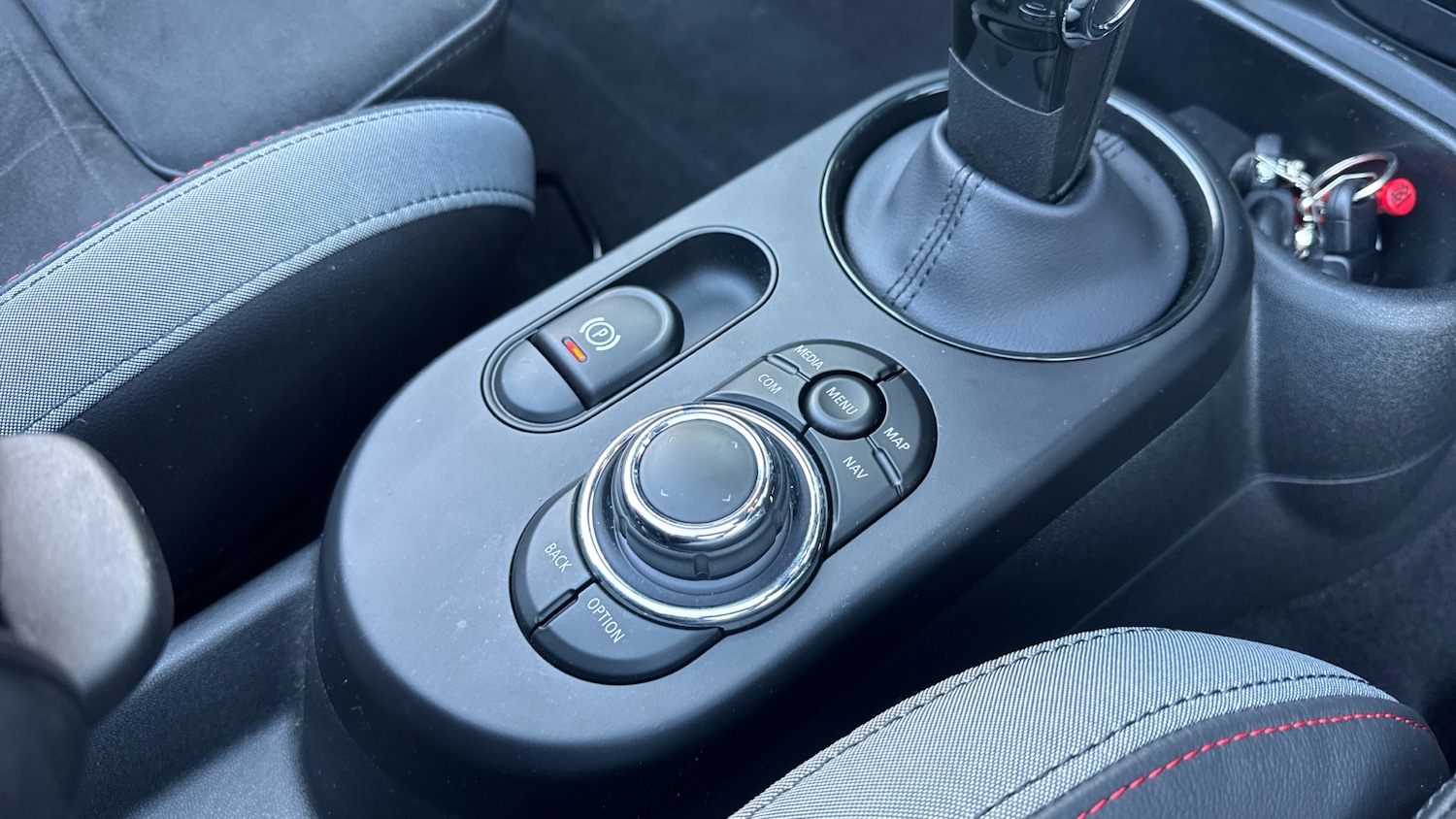 Used MINI Convertible 2024 for sale - 77011669: Photo 19