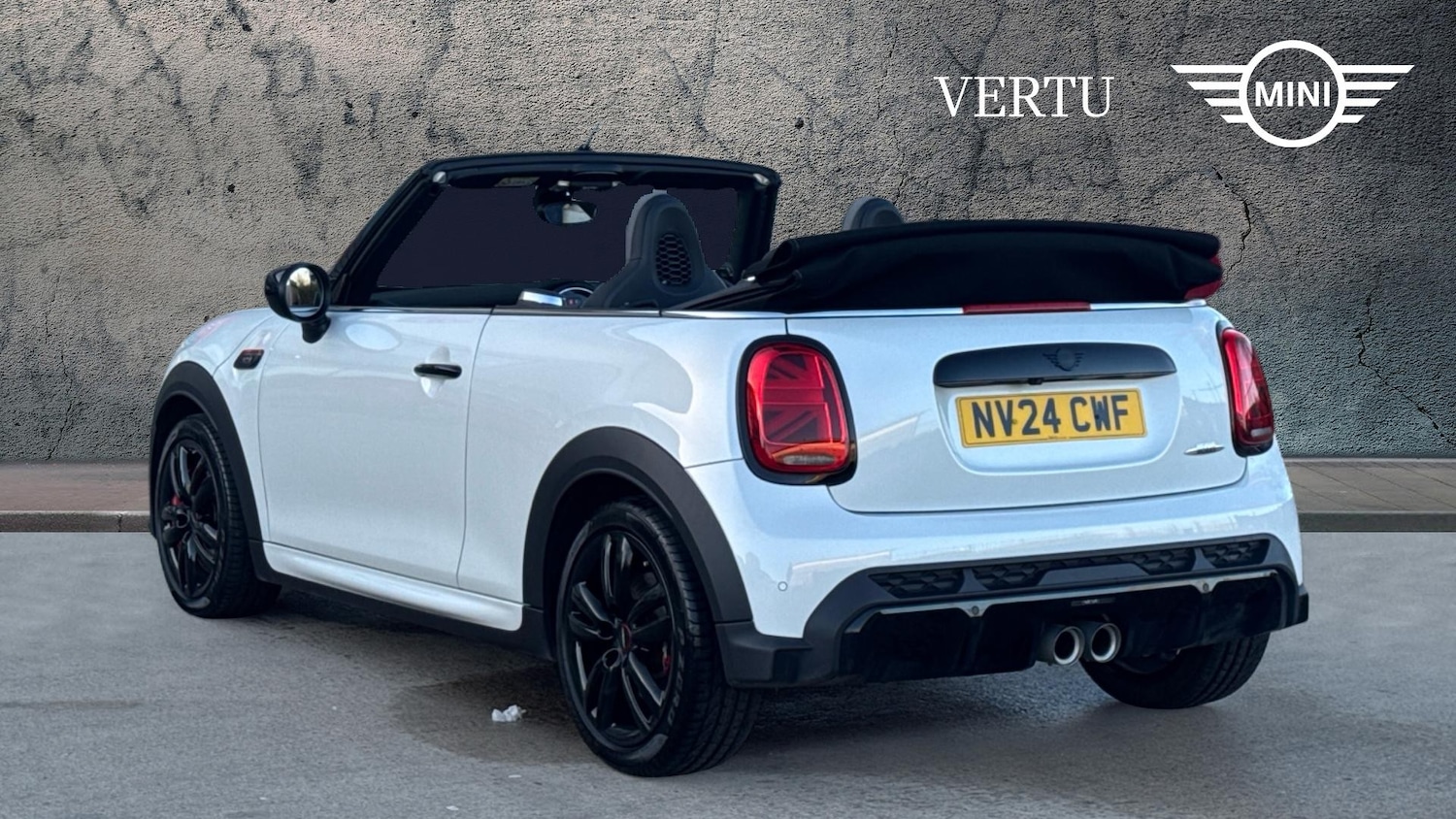 Used MINI Convertible 2024 for sale - 77011669: Photo 2