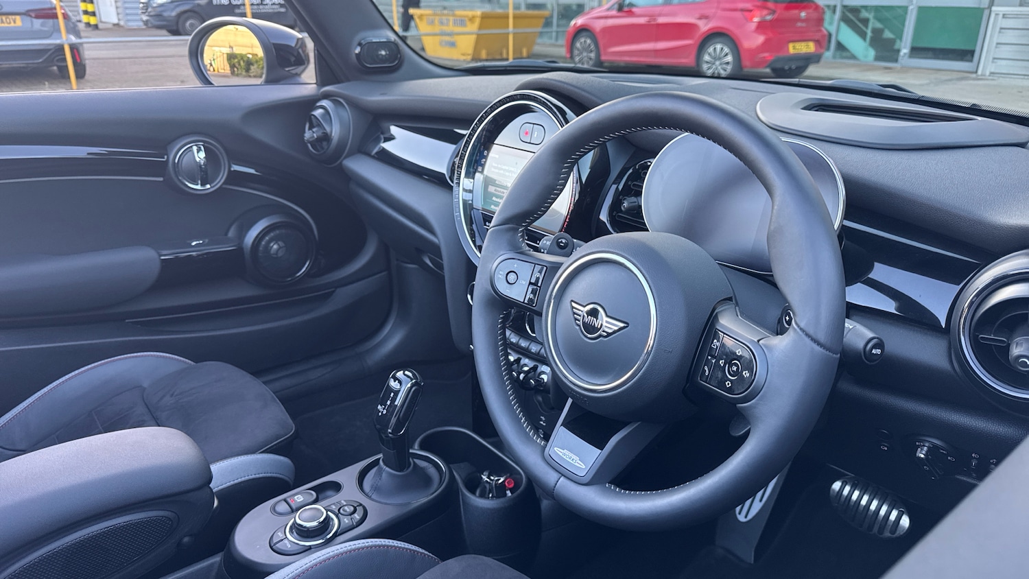 Used MINI Convertible 2024 for sale - 77011669: Photo 6