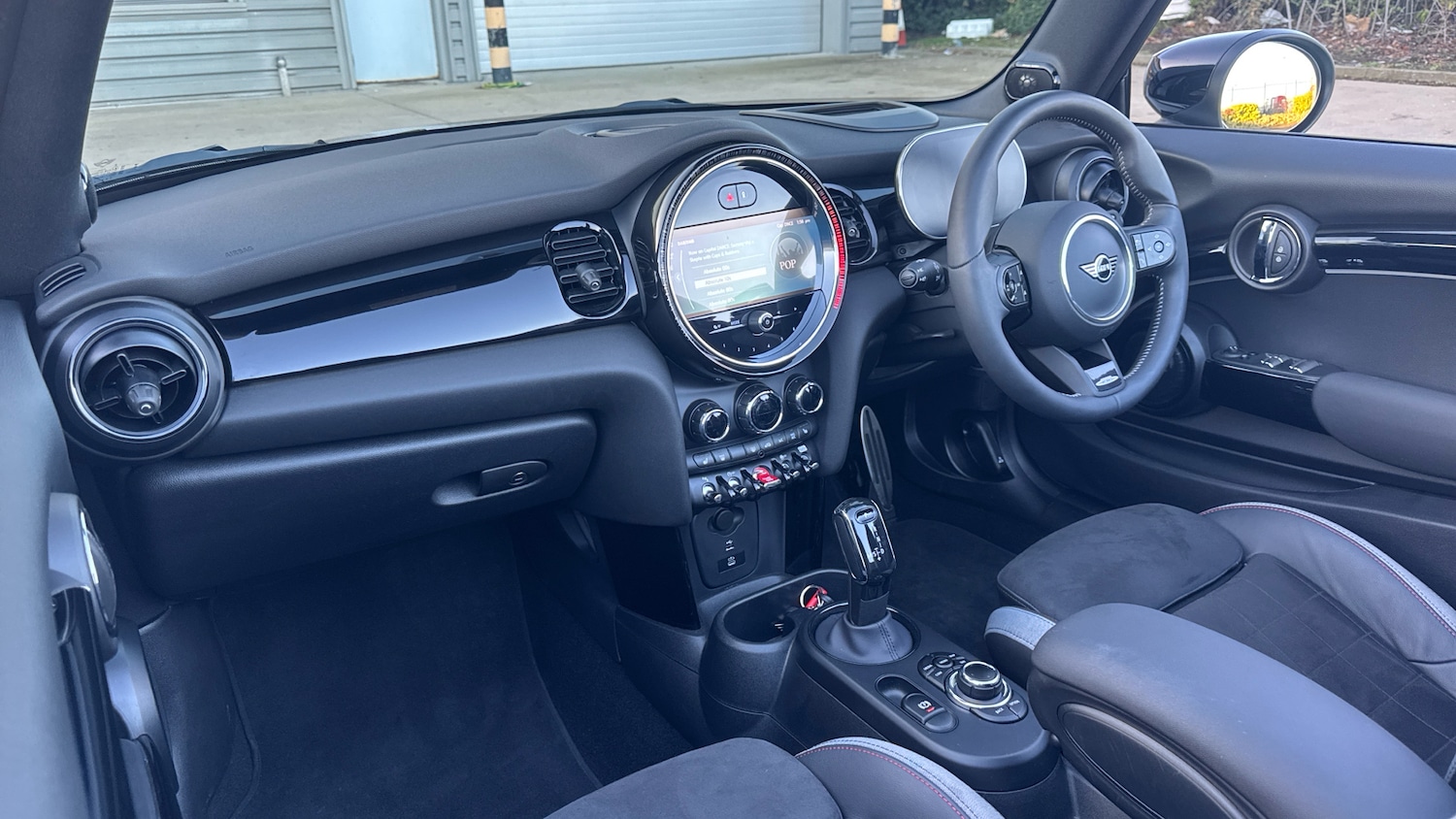 Used MINI Convertible 2024 for sale - 77011669: Photo 7