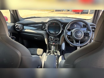 Used MINI Hatch 2023 for sale - 78628858: Photo