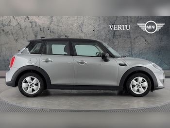 Used MINI Hatch 2023 for sale - 78012570: Photo
