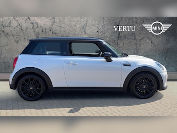 Used MINI Hatch 2024 for sale - 78734119: Photo