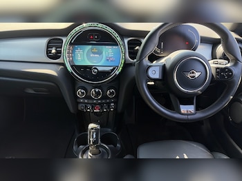Used MINI Hatch 2024 for sale - 78734119: Photo